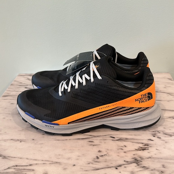 The North Face Men’s Vectiv Levitum FUTURELIGHT Trail Running Sneakers - Picture 4 of 12